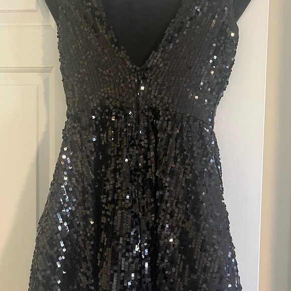 B Darlin sequined black dress with tulle size 7/8 - Picture 4 of 5